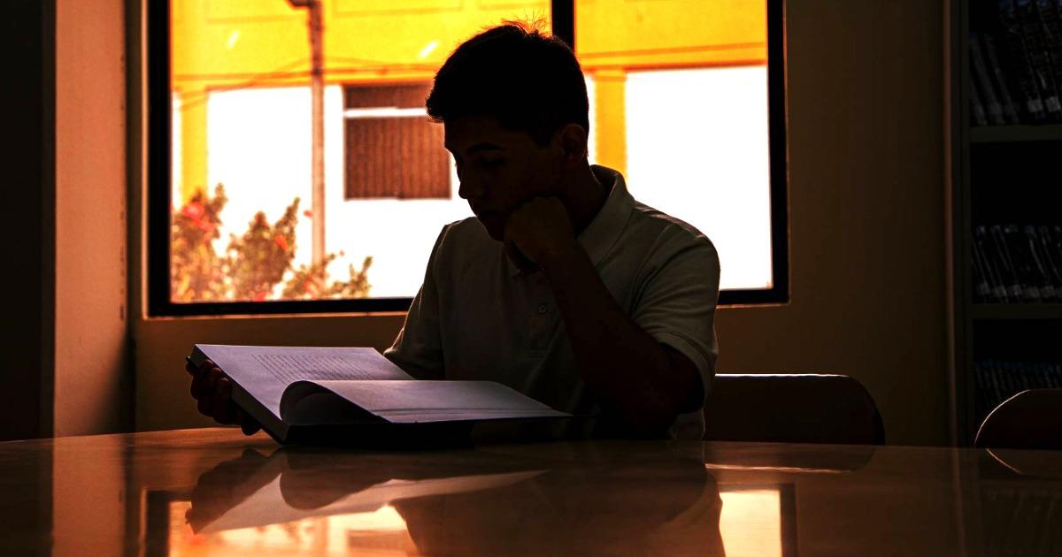 Pronabec propone reforzar exigencias académicas tras revelar alto costo por becarios que desaprueban cursos