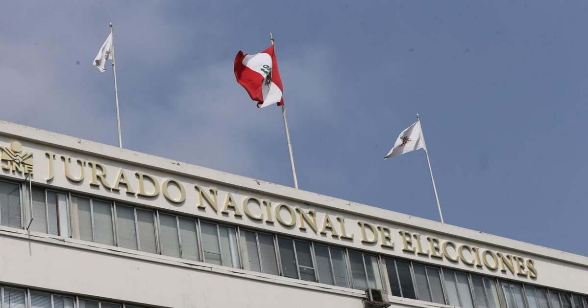 Candidatos al Senado y Diputados presentan propuestas en debate